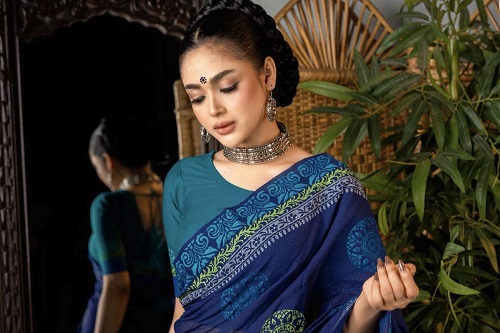 বড় পর্দায় আলো ছড়াতে আসছেন সিফাত নুসরাত বড় পর্দায় আলো ছড়াতে আসছেন সিফাত নুসরাত