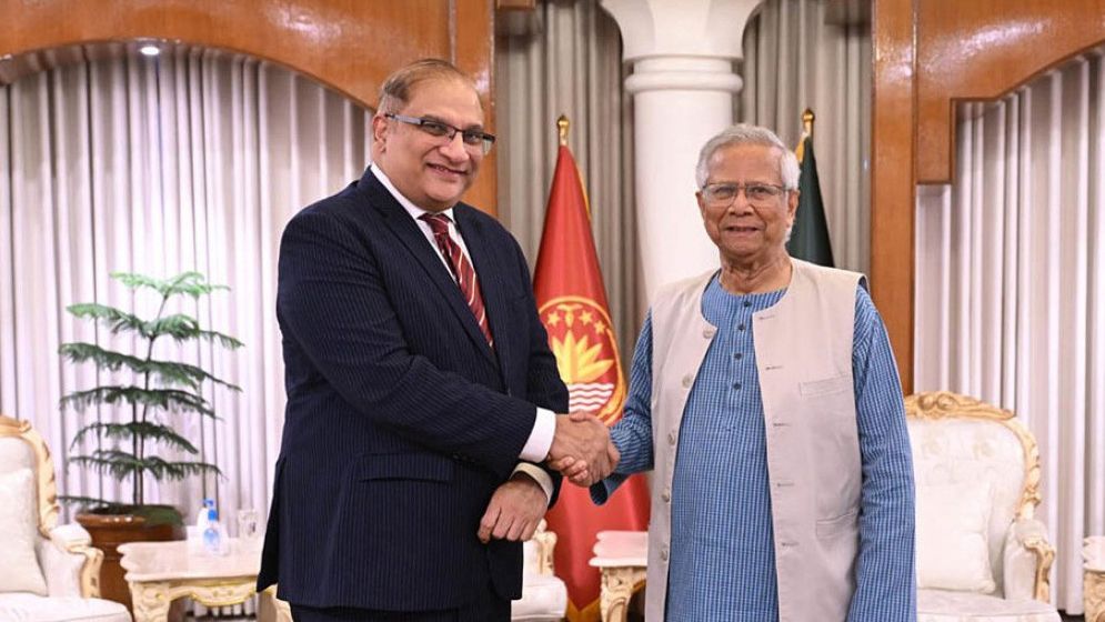 ঢাকা-করাচি সরাসরি ফ্লাইট চালু জানুয়ারিতে, পাকিস্তানে বাংলাদেশি রোগী বেড়েছে