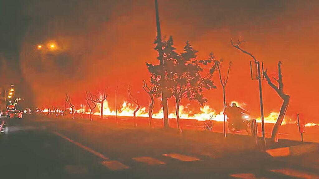 পূর্ব তেহরানে ভয়াবহ হামলা, নিহত ৪০