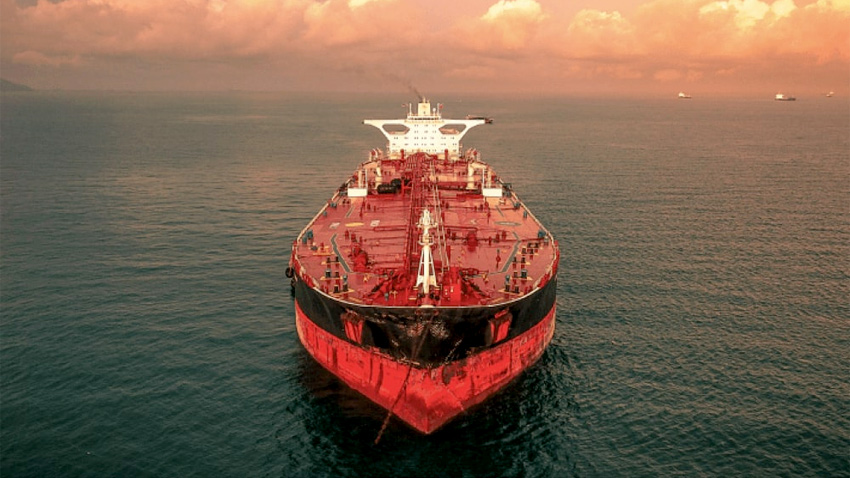 মালয়েশিয়া থেকে এলো ৩৪ হাজার টন ডিজেল