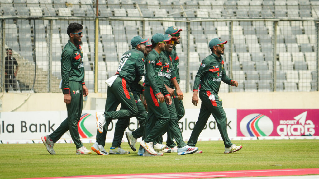হারের পর আইসিসি থেকেও শাস্তি পেল বাংলাদেশ