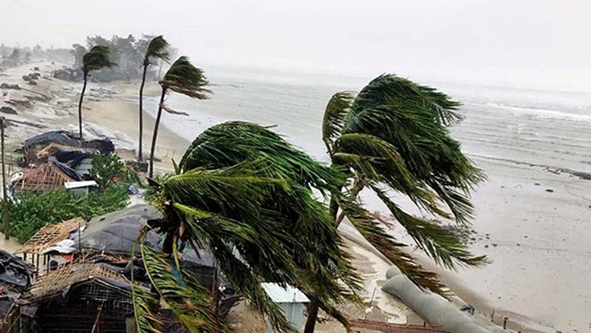 ছয় অঞ্চলের নদীবন্দরে সতর্কতা