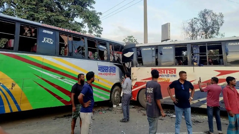 ময়মনসিংহে দুই বাসের সংঘর্ষ: নিহত ৩, আহত ১০